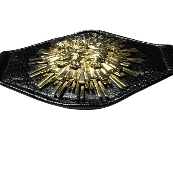 Womens Vintage 1980s Black Leather wide Statement Belt Gold Medallion Size XS - Picture 6 of 12